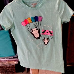 Teal Kids T-Shirt with 2 Pandas on parachutes
